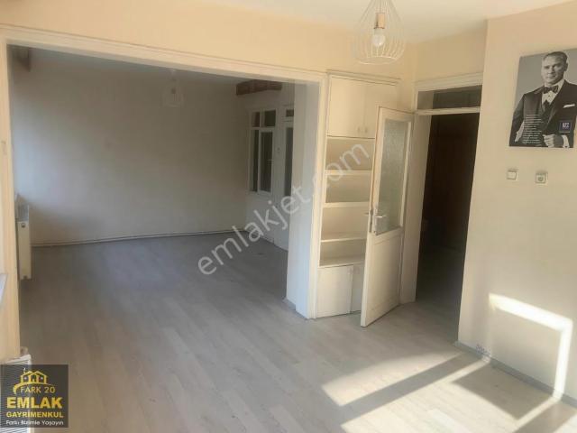 Fark20'den Sırakapılar'da Kiralık 2,5+1 Daire
