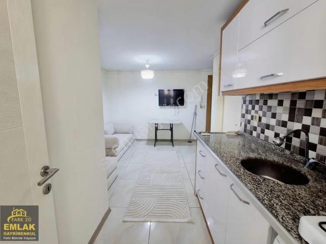 Fark 20 Gayrimenkul'den Kiralık Teraslı 1+1 Apart