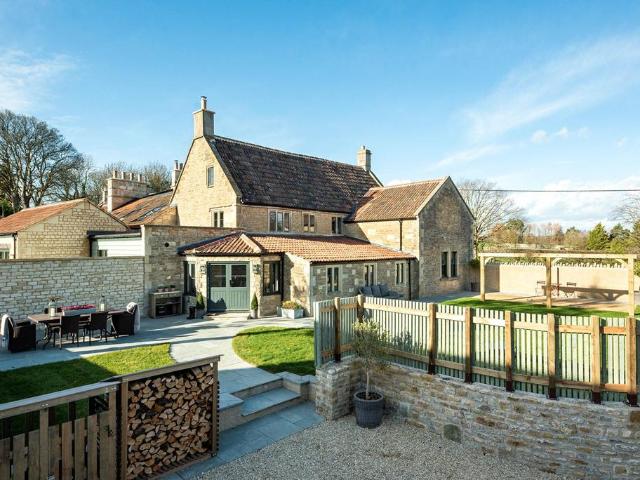 Farleigh Wick, Bradford On Avon. 4 bed end of terrace house to rent £4,250 pcm £981 pw
