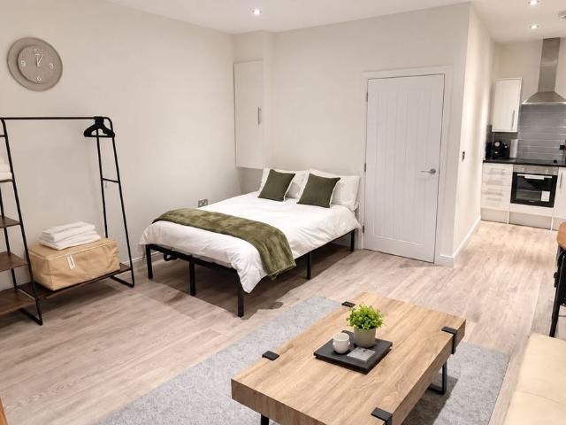 Farley Hill, The Compasses LU1, Studio to rent, £850 pcm | PrimeLocation