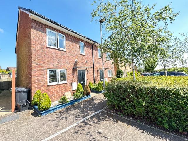 Farley Meadows, Luton, Bedfordshire LU1, 3 bed semi detached house to rent, £1,650 pcm | PrimeLocation