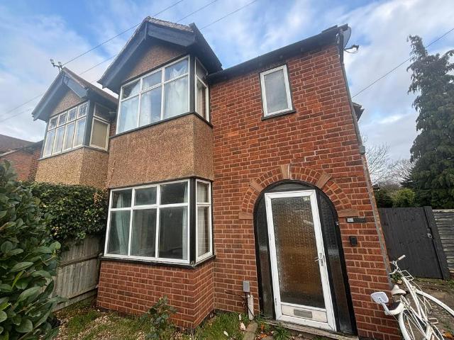 Farley Street, Leamington Spa, CV31 6 bed semi detached house to rent £3,000 pcm £692 pw