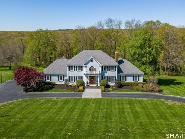Farm Meadow Rd, Newtown, Home For Sale