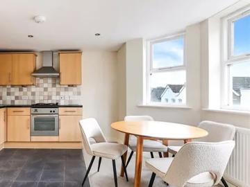 Farm Avenue, London, SW16 2UT, United Kingdom | 2 bed apartment for rent #168149856 | Rentberry