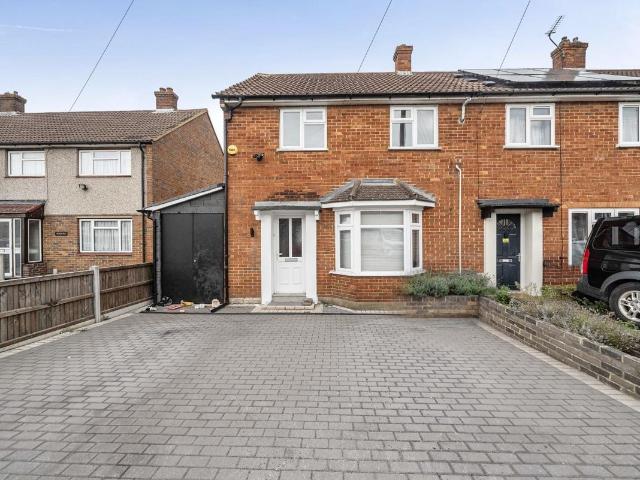 Farm Avenue, Swanley BR8, 2 bed end terrace house to rent, £1,700 pcm | PrimeLocation