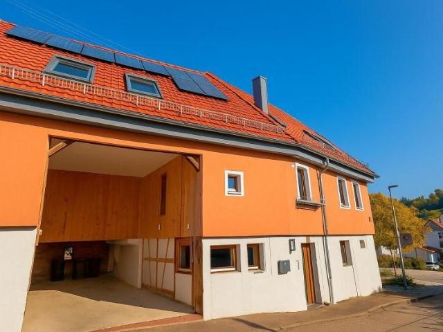 Farm & Barn Heimsheim Black Forest Gate Bauernhaus mit ausgebauter Scheune