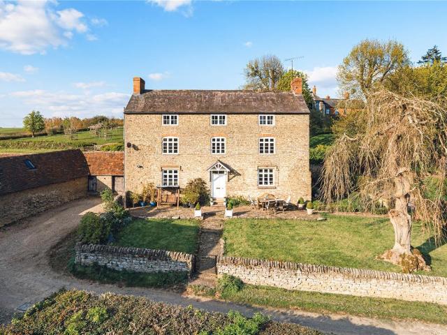6 bedroom house for sale