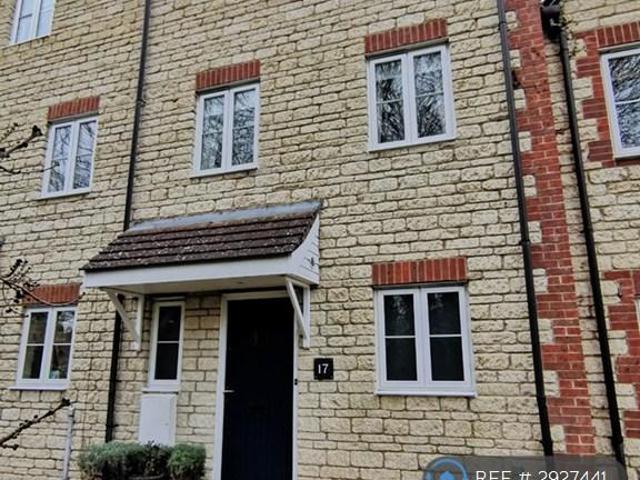 Farm Piece, Stanford In The Vale, SN7 4 bed terraced house to rent £1,690 pcm £390 pw
