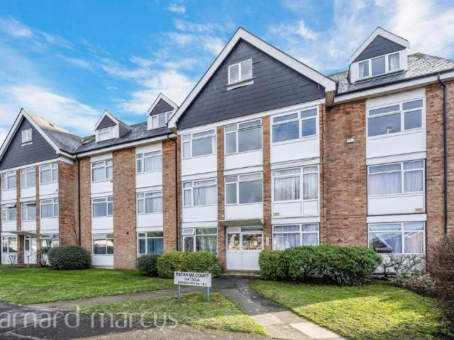 Farm Way, WORCESTER PARK 2 bed flat to rent £1,750 pcm £404 pw