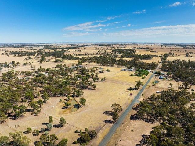 Farm Zoned Lots Near Bendigo 8193 Sqm Total