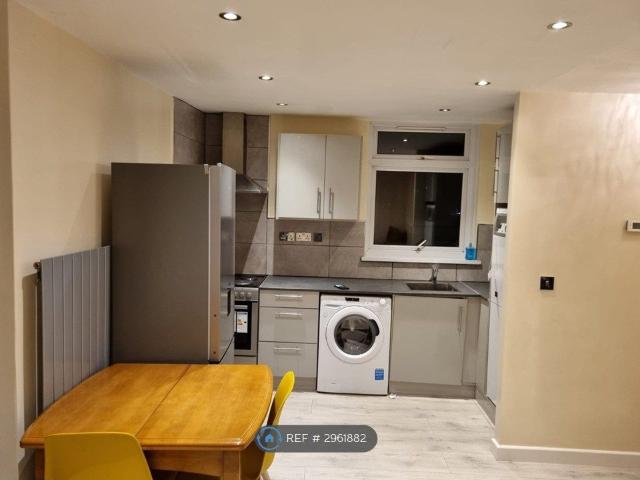 Farman Grove, Northolt UB5, 1 bed maisonette to rent, £1,250 pcm | PrimeLocation