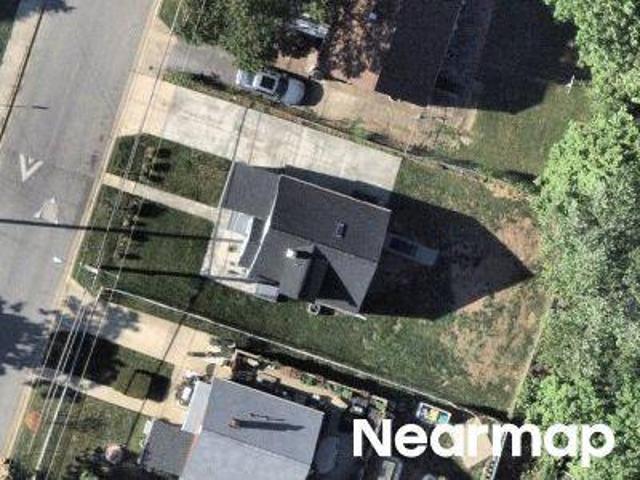 Farmingdale Ave