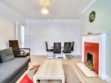 Farmstead Road, Harrow HA3, 1 bed flat to rent, £1,500 pcm | PrimeLocation