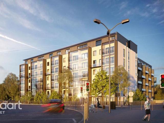 Farnborough Road, Farnborough 2 bed apartment to rent £1,550 pcm £358 pw