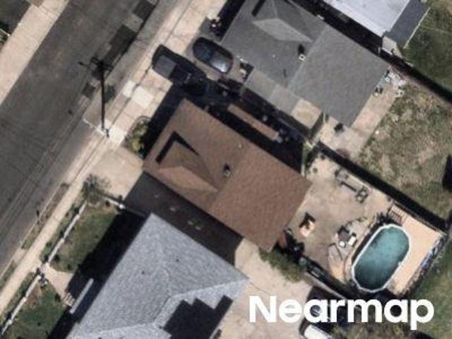 Farnham Ave