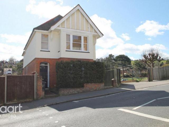 Farnham Road, Guildford Studio to rent £1,095 pcm £253 pw