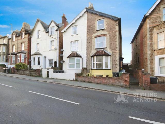 Farnham Road, Guildford, Surrey GU2, 1 bed flat to rent, £1,150 pcm | PrimeLocation
