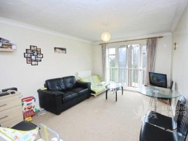 Farnham Road, Guildford, Surrey, GU2 4JS