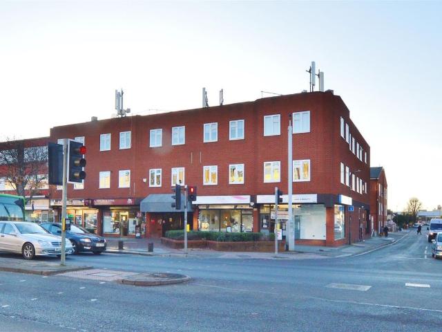 Farnham Road, Slough SL1, 1 bed flat to rent, £1,100 pcm | PrimeLocation
