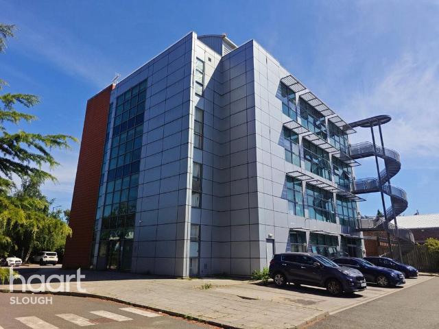Farnham Road, SLOUGH 1 bed apartment to rent £1,300 pcm £300 pw