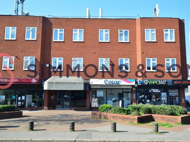 Farnham Road, Slough 2 bed flat to rent £1,350 pcm £312 pw