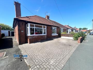 Farnworth Road, Thornton Cleveleys, Lancashire FY5, 3 bed bungalow to rent, £1,000 pcm | PrimeLocation
