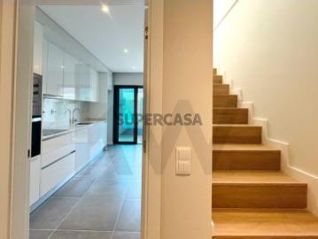 Faro| T3 | Montenegro| Garagem| Arrecadação| Terraço