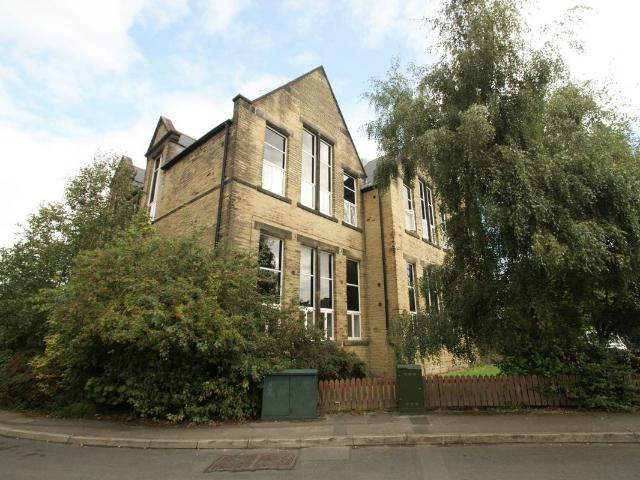 Farrar Court, Leeds, West Yorkshire LS13, 2 bed flat to rent, £800 pcm | PrimeLocation