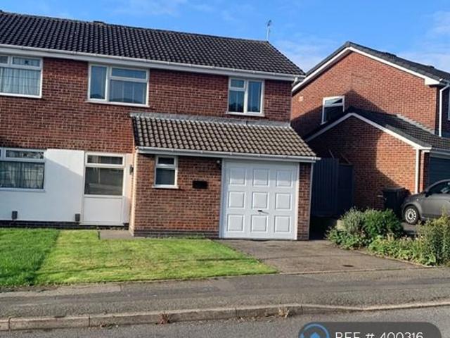 Farrier Lane, Leicester, LE4 3 bed semi detached house to rent £1,575 pcm £363 pw