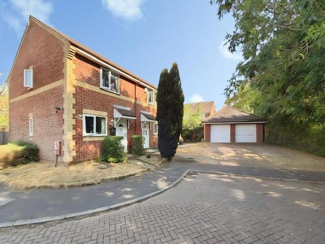 Farriers Court, Peterborough PE2, 2 bed terraced house to rent, £925 pcm | PrimeLocation