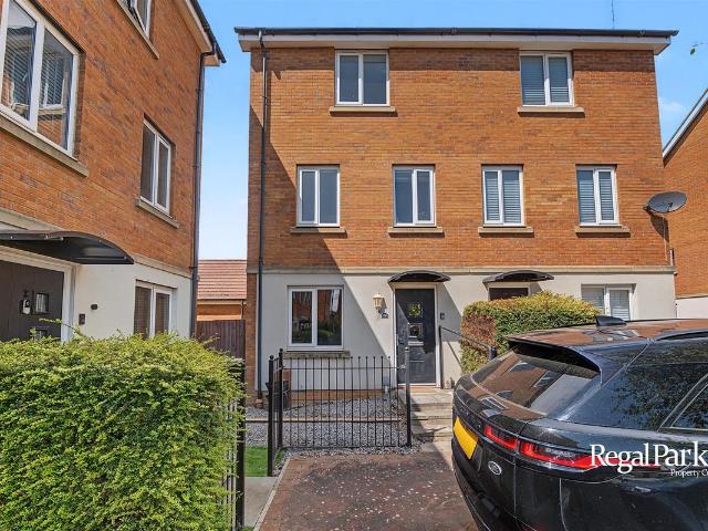 Farrow Avenue, Hampton Vale, Peterborough PE7, 4 bed semi detached house to rent, £1,200 pcm | PrimeLocation