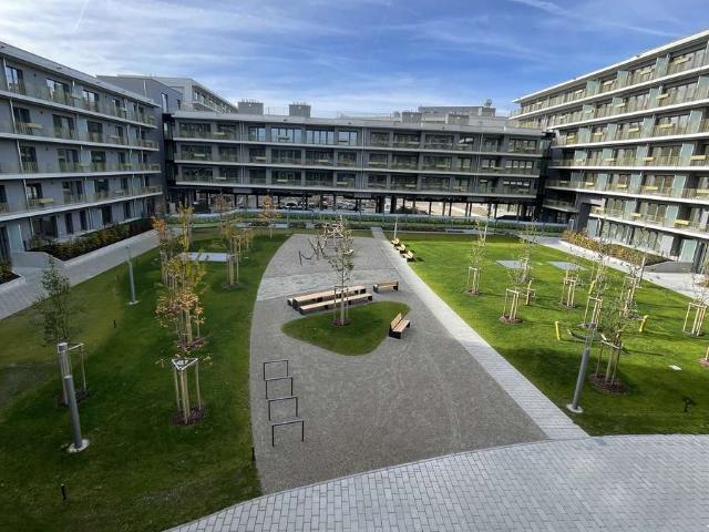 fast Neubau, 2 Zimmer, 12 qm Balkon,FBH, Küche, elektrische Jalousien