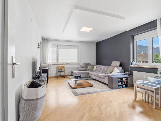 Fast 90 m² Wohnfläche, gemütlicher Balkon, knapp 20 m² Eigenkellerabteil und Tiefgaragenplatz!