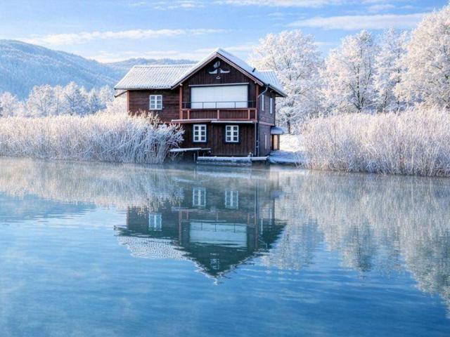 Faszinierendes Seehaus am Ossiacher See am Fuße des Schiberges Gerlitzen