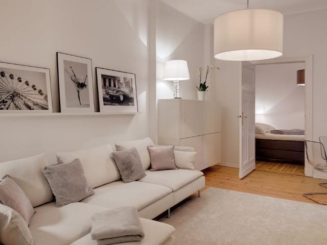Fashionable, amazing bright, quiet and beautiful 2 room apartment in Tiergarten! 1000mb Wlan!, Berlin Amsterdam Apartments for Rent