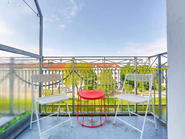 Fashionable and modern studio in Neukölln, Berlin Amsterdam Apartments for Rent