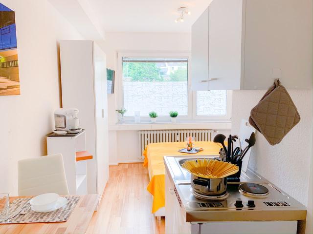 Fashionable and quiet suite Aachen, Aachen Amsterdam Apartments for Rent