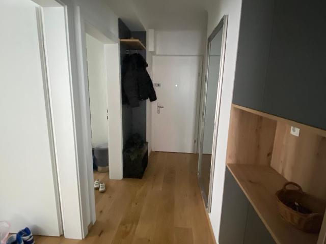 Fashionable apartment conveniently located