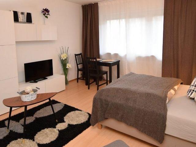 Fashionable apartment in Frankfurt am Main with balcony, Frankfurt Amsterdam Apartments for Rent