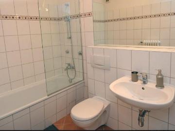 Fashionable apartment in Frankfurt am Main with balcony, Frankfurt Amsterdam Apartments for Rent