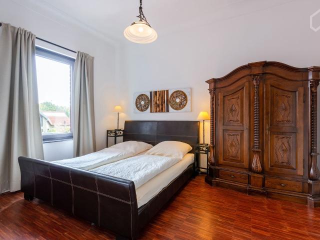 Fashionable apartment in Krefeld, Krefeld Amsterdam Apartments for Rent