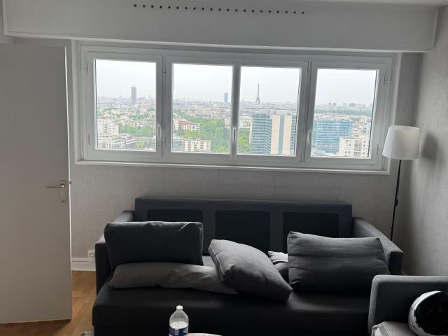 Fashionable apartment in quiet street, Courbevoie