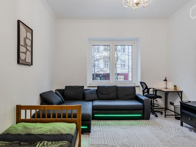 Fashionable, cozy loft in Wilmersdorf, 1st floor / raised ground floor in a historic building with 3 meter high ceilings, Berlin Amsterdam Apartments for Rent