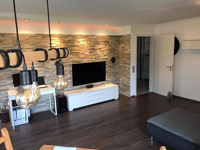 Fashionable, cute home in the heart of town
