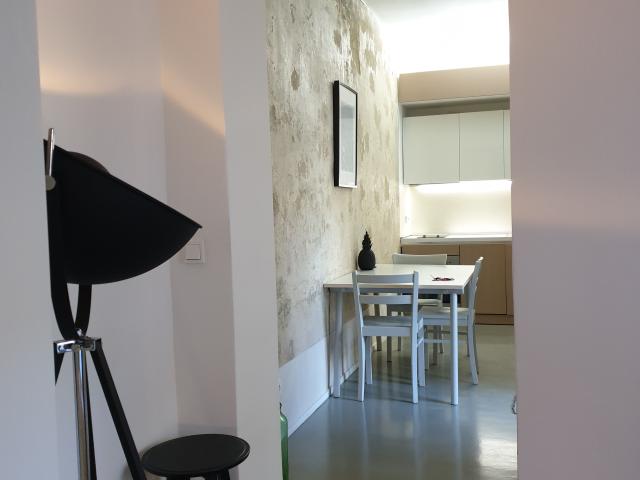 Fashionable, cute loft in excellent location