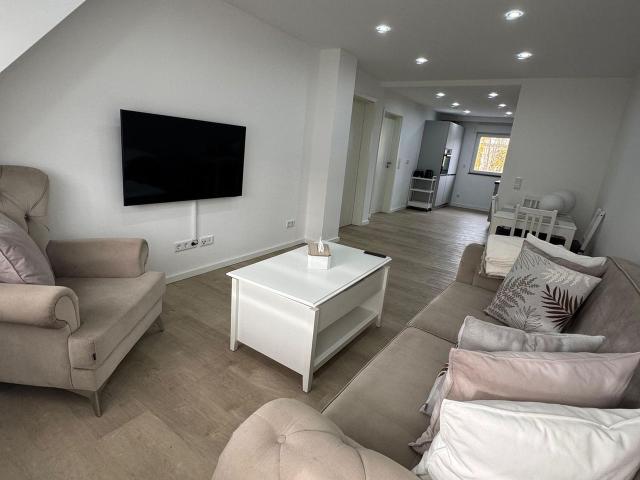 Fashionable, cute studio located in Bielefeld, Bielefeld Amsterdam Apartments for Rent