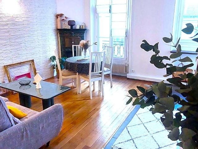 Fashionable & cute studio, Paris Amsterdam Apartments for Rent