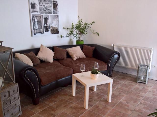 Fashionable, lovely flat in quiet street, Berlin Amsterdam Apartments for Rent