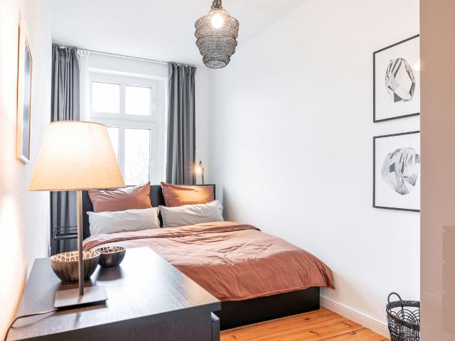Fashionable & lovely studio in excellent location, Berlin Amsterdam Apartments for Rent