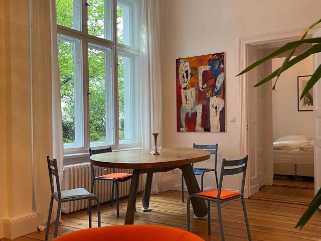 Fashionable & modern apartment Charlottenburg